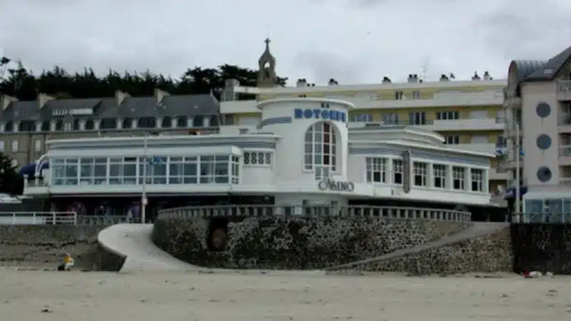 extérieur casino pléneuf val andré