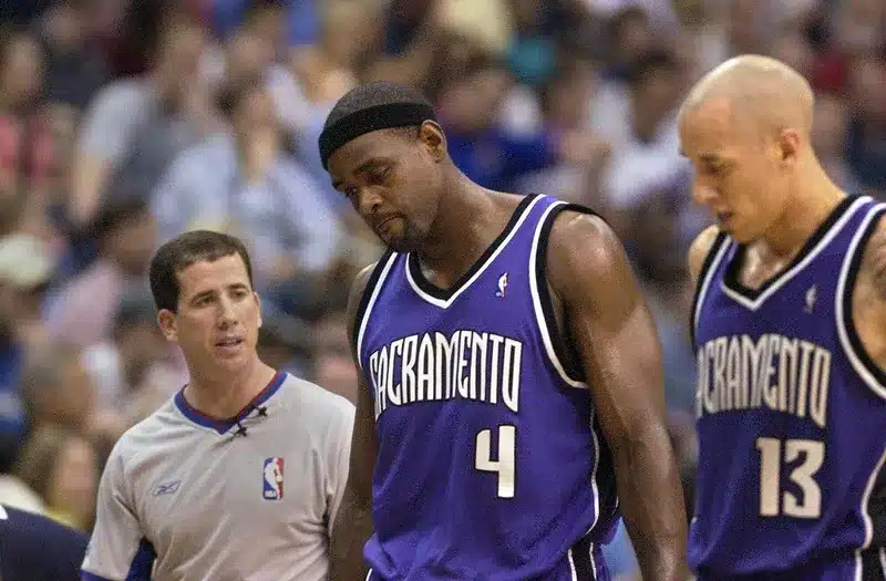 Tim Donaghy officiant une rencontre de Sacramento