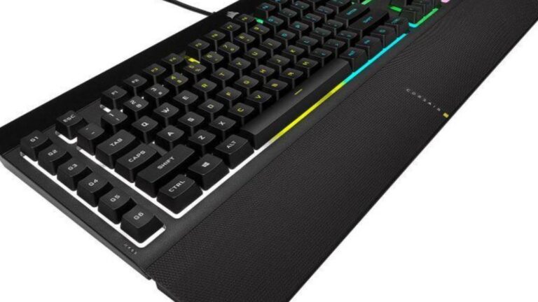 Clavier mecanique Corsair Galleon 100 SD avec touches LCD programmables et ecran integre